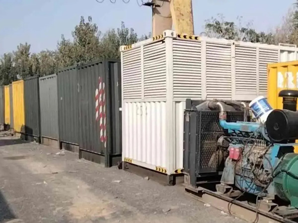 池州200KW柴油发电机机组每小时油耗是多少？
